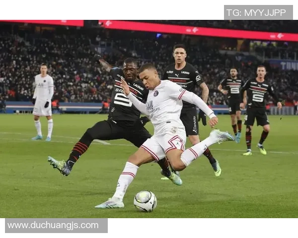 姆巴佩破门巴黎3-0胜尼斯，巴黎圣日耳曼提前蝉联法甲冠军